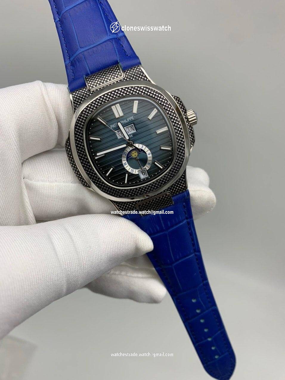 Patek Philippe Nautilus Engraved Silver Blue Dial Duble Chrono Patek Philippe Nautilus Engraved Silver Blue Dial Duble Chrono
