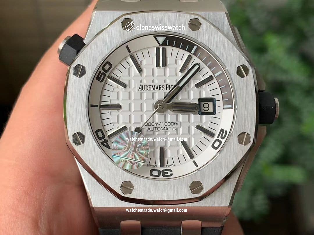 Royal Oak Offshore Diver 15710 JF 1:1 Best Edition White Dial on Black Rubber Strap A3120 V10 Royal Oak Offshore Diver 15710 JF 1:1 Best Edition White Dial on Black Rubber Strap A3120 V10