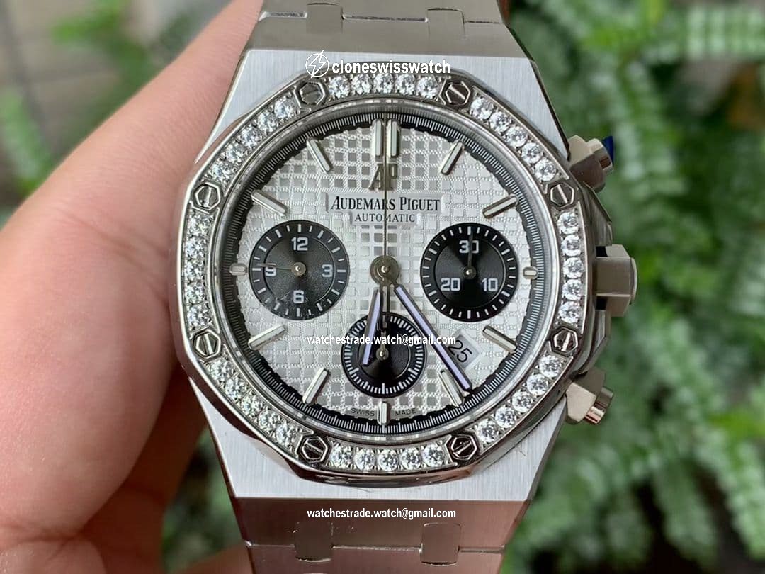 Lady Royal Oak 33mm YG JF 1:1 Best Edition Chrono Diamonds Bezel on SS Bracelet Swiss Quartz Lady Royal Oak 33mm YG JF 1:1 Best Edition Chrono Diamonds Bezel on SS Bracelet Swiss Quartz
