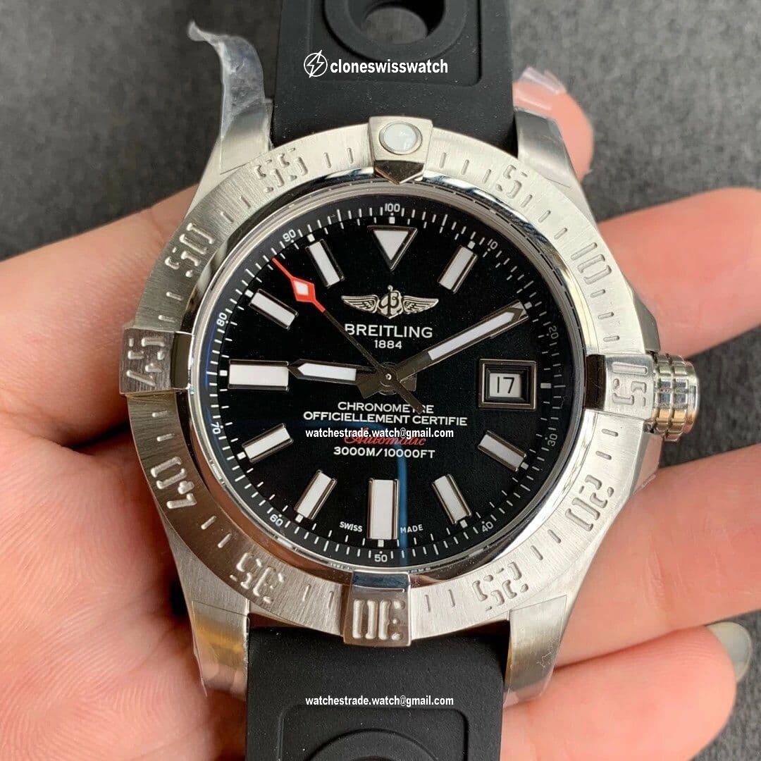 Avenger GMT SS OXF 1:1 Best Edition Black Dial Stick Markers Diamonds Bezel on Black Rubber Strap A2836 Avenger GMT SS OXF 1:1 Best Edition Black Dial Stick Markers Diamonds Bezel on Black Rubber Strap A2836
