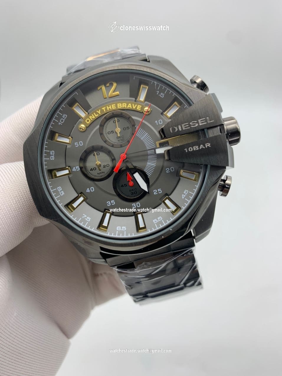 Diesel Full Grey On Grey SS Strap Mega Shief Diesel Full Grey On Grey SS Strap Mega Shief