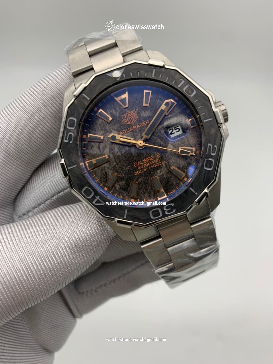 Tag Heuer Black Dial on SS Strap Tag Heuer Black Dial on SS Strap