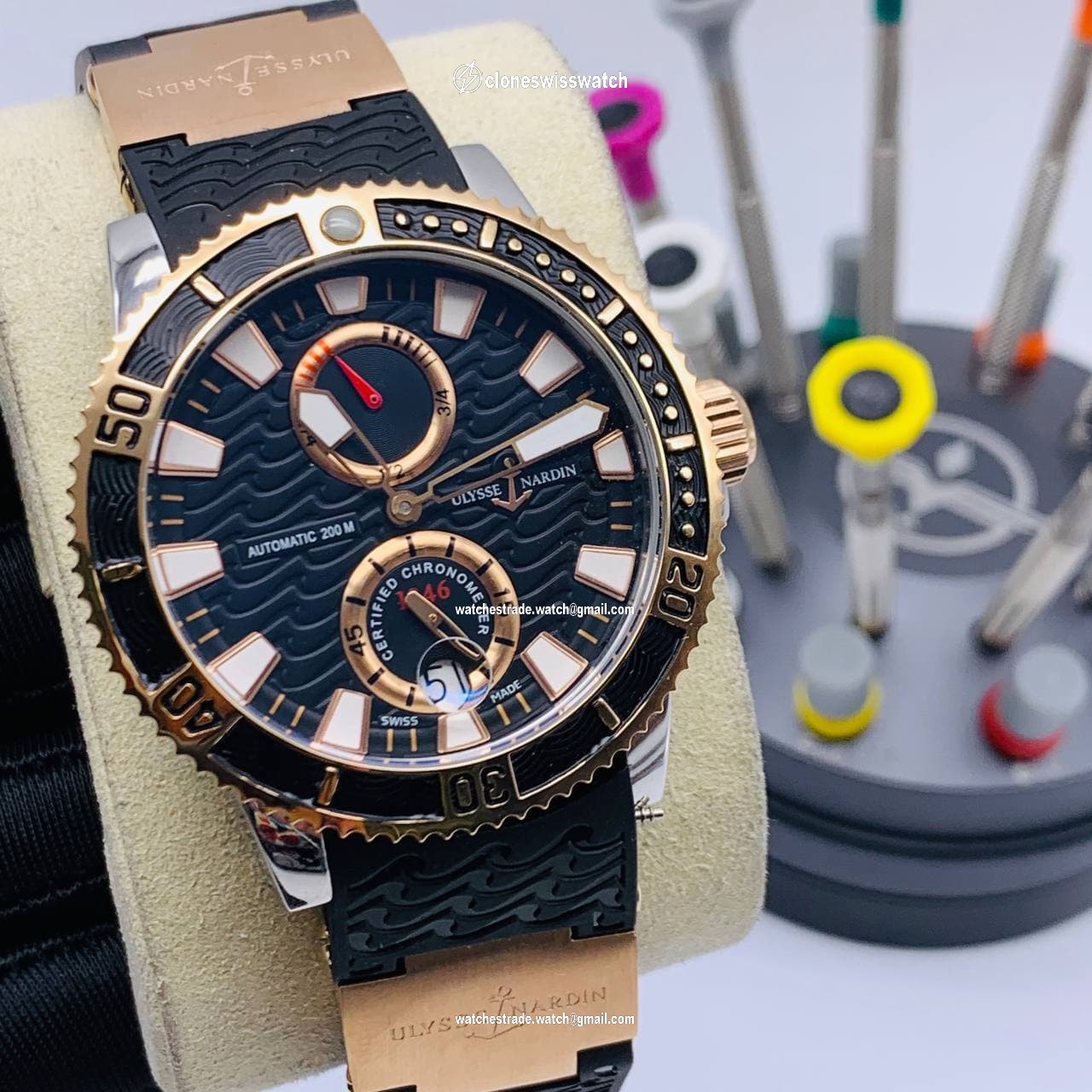 UN Marine Black Dial Gold Case on Black Rubber Strap UN Marine Black Dial Gold Case on Black Rubber Strap