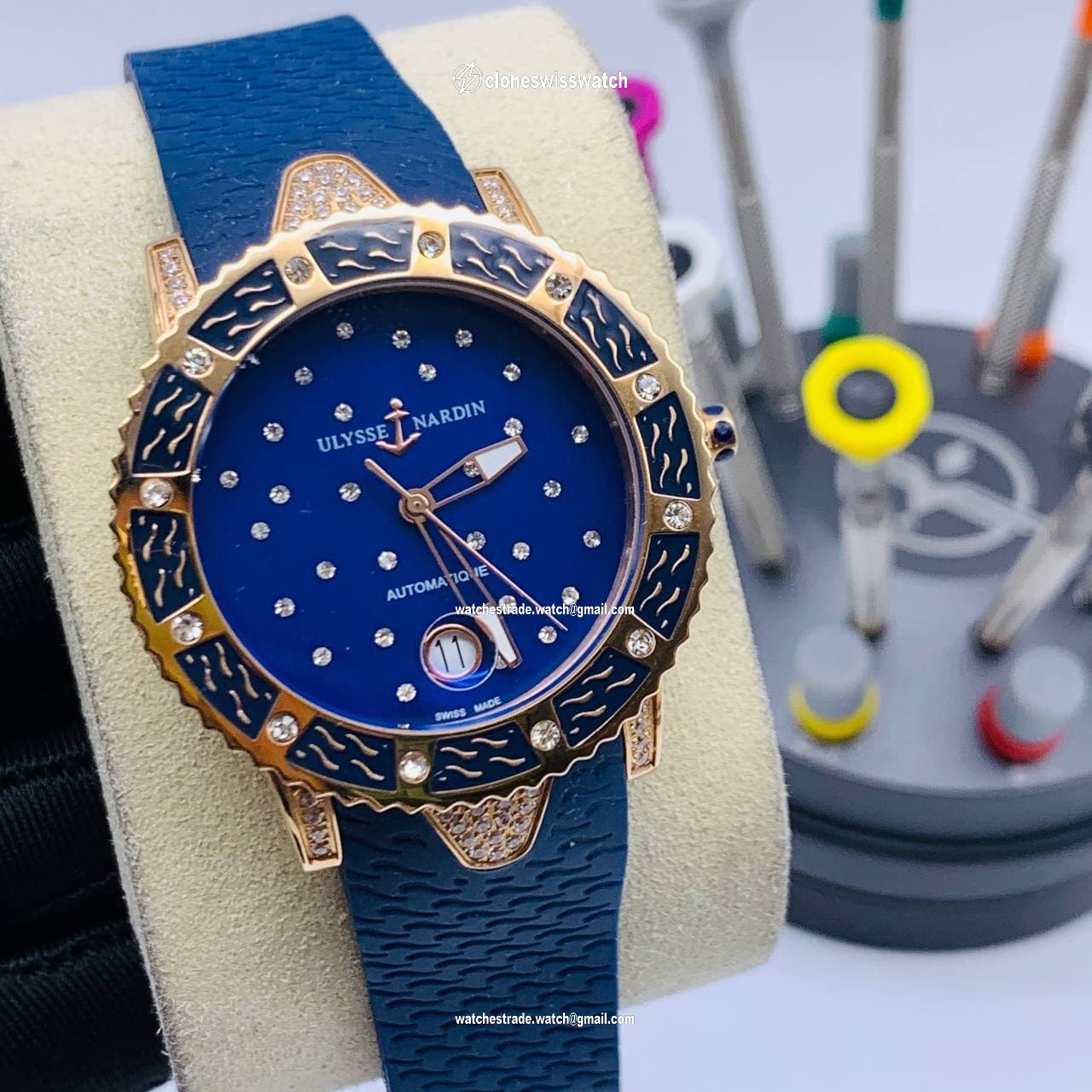 UN Diamond Blue Dial Case Gold Rubber Strap UN Diamond Blue Dial Case Gold Rubber Strap
