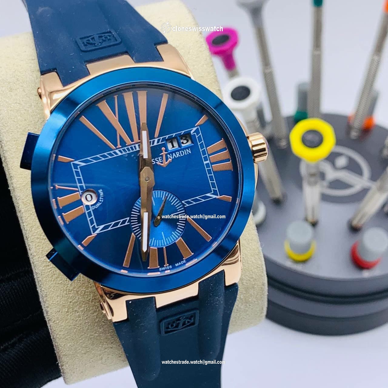 UN Classic Rome Blue Gold Dial on Blue Rubber Strap UN Classic Rome Blue Gold Dial on Blue Rubber Strap