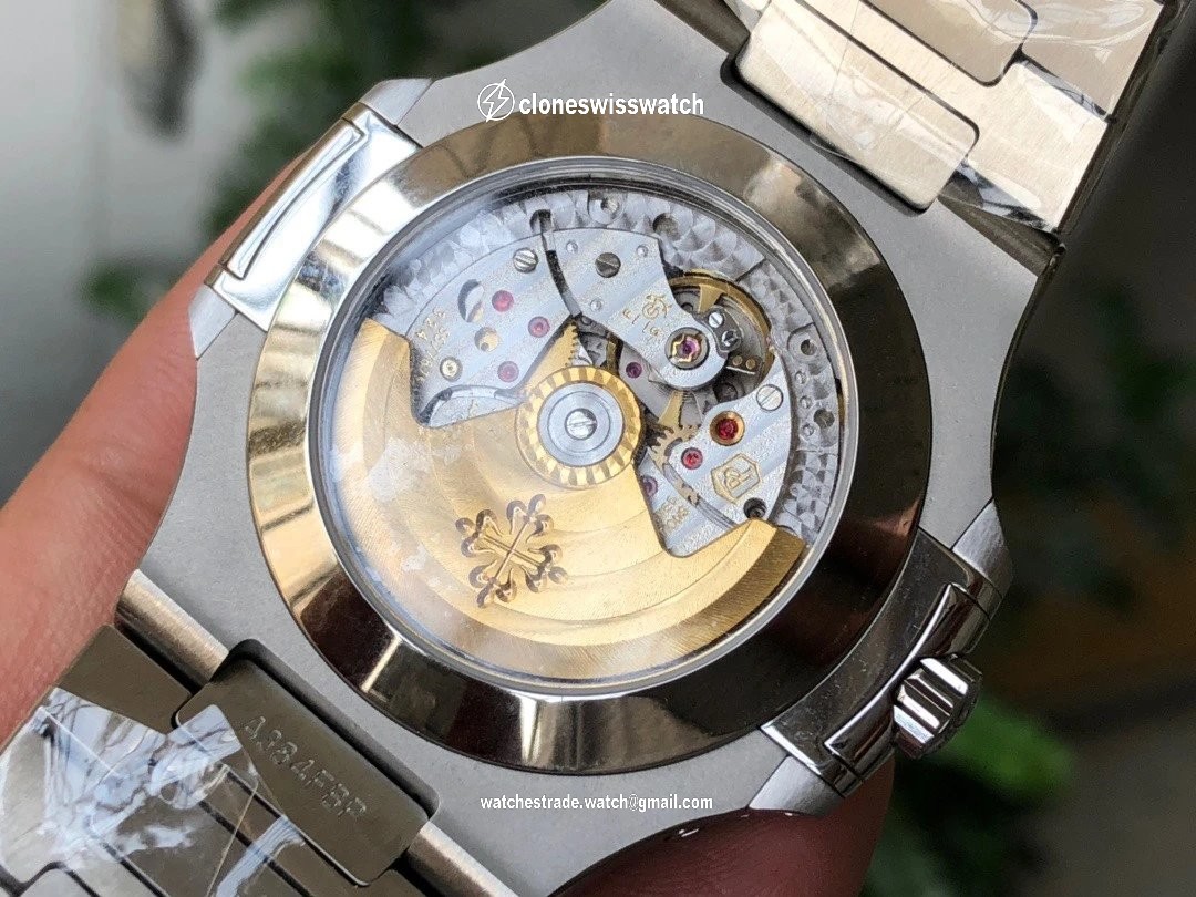 NAUTILUS 5726 COMPLICATED SS 1:1 BEST EDITION WHITE TEXTURED DIAL ON SS BRACELE back NAUTILUS 5726 COMPLICATED SS 1:1 BEST EDITION WHITE TEXTURED DIAL ON SS BRACELE back