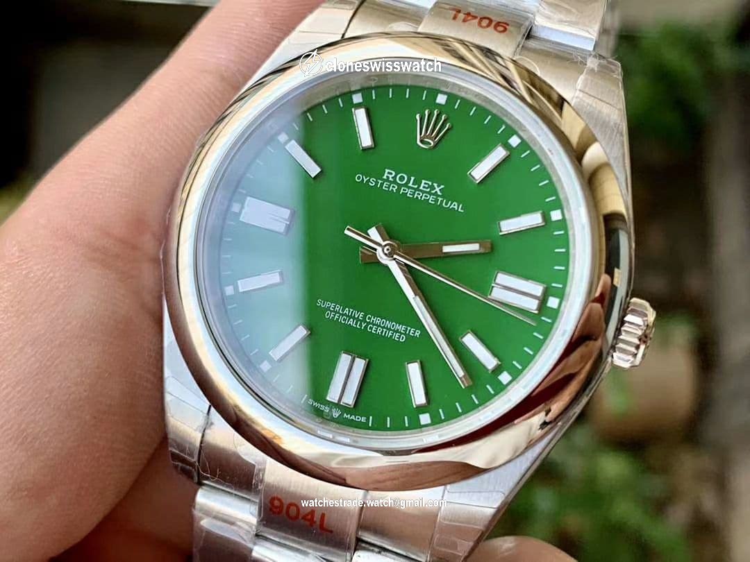 Rolex OYP001A - Oyster Pert. 41mm 124300 SS/SS Green EWF A3230 back Rolex OYP001A - Oyster Pert. 41mm 124300 SS/SS Green EWF A3230 back