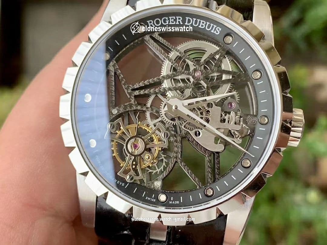 Roger Dubuis G041C - Excalibur Spider Skele Flying Tourb TI/RU Black BBR back Roger Dubuis G041C - Excalibur Spider Skele Flying Tourb TI/RU Black BBR back