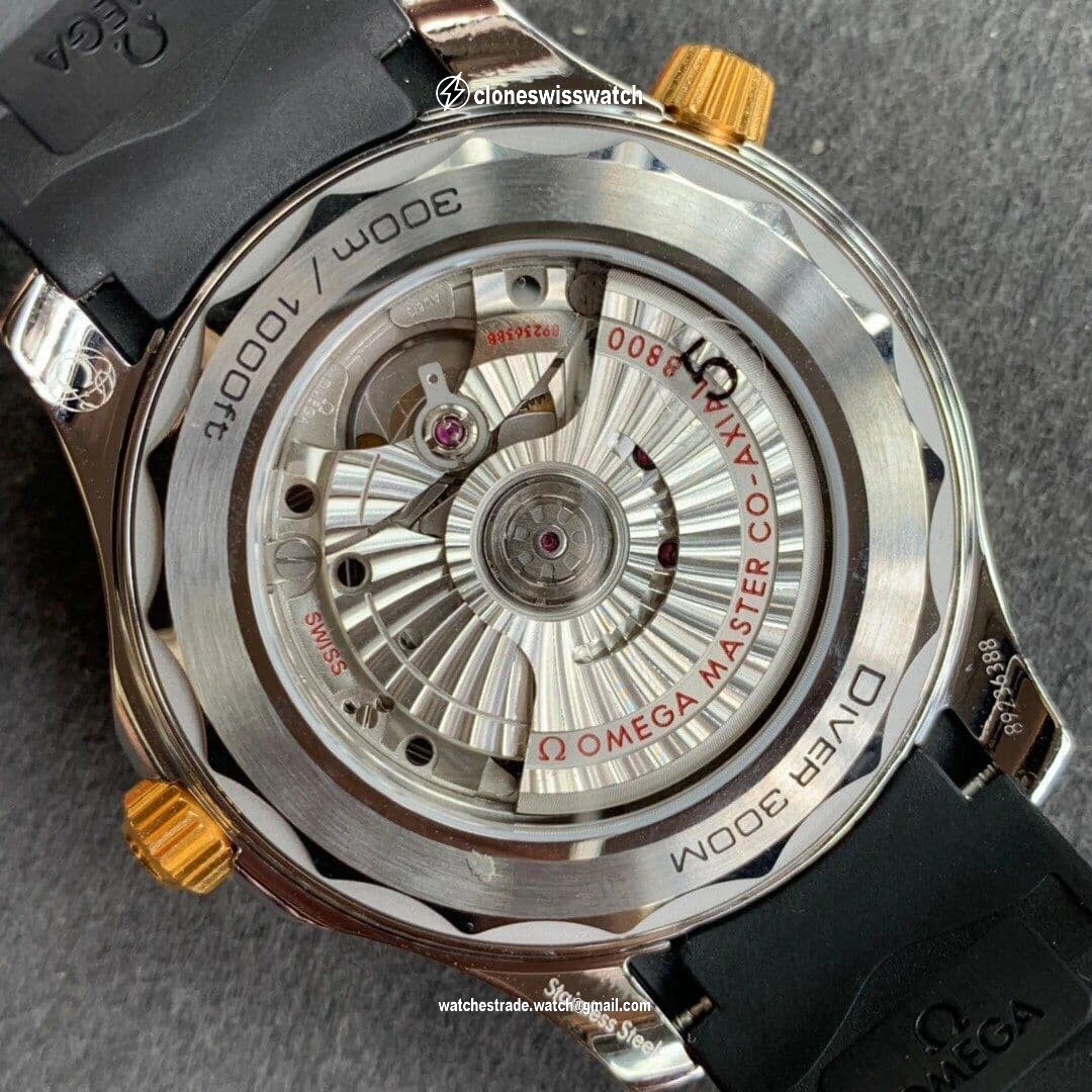 Omega Seamaster Diver 300M SS/YG VSF back Omega Seamaster Diver 300M SS/YG VSF back