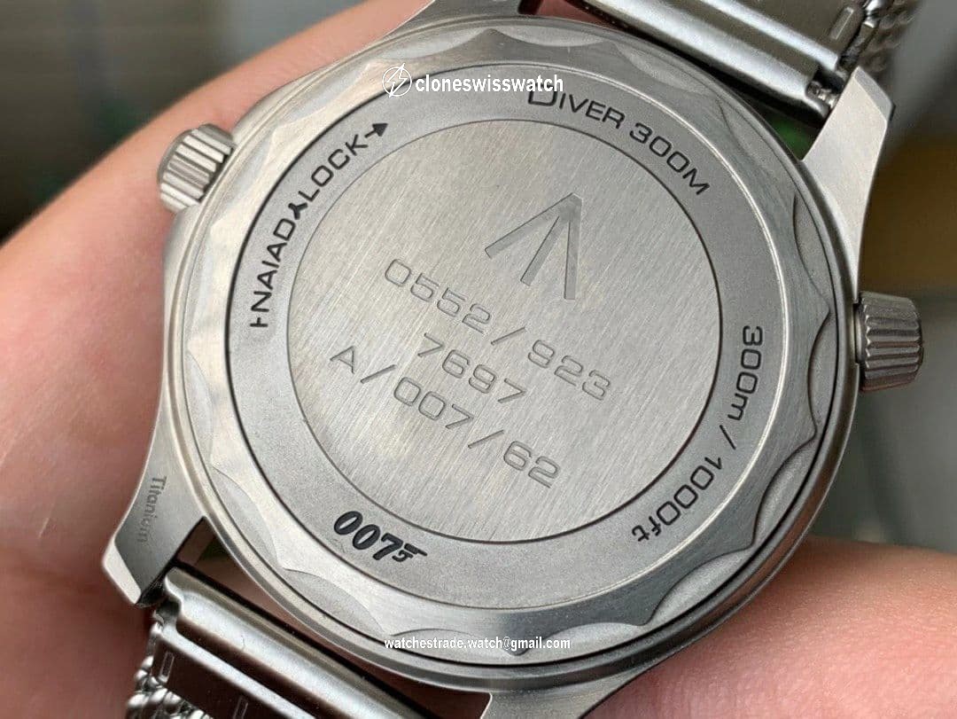 Seamaster 300 "No Time to Die" Limited Edition VSF 1:1 Best Edition on SS Mesh Bracelet A8806 V3 back Seamaster 300 "No Time to Die" Limited Edition VSF 1:1 Best Edition on SS Mesh Bracelet A8806 V3 back