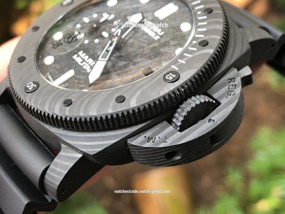 PAM979 Carbotech VSF Best Edition Carbon Dial on Rubber Strap P.9010 Clone back PAM979 Carbotech VSF Best Edition Carbon Dial on Rubber Strap P.9010 Clone back