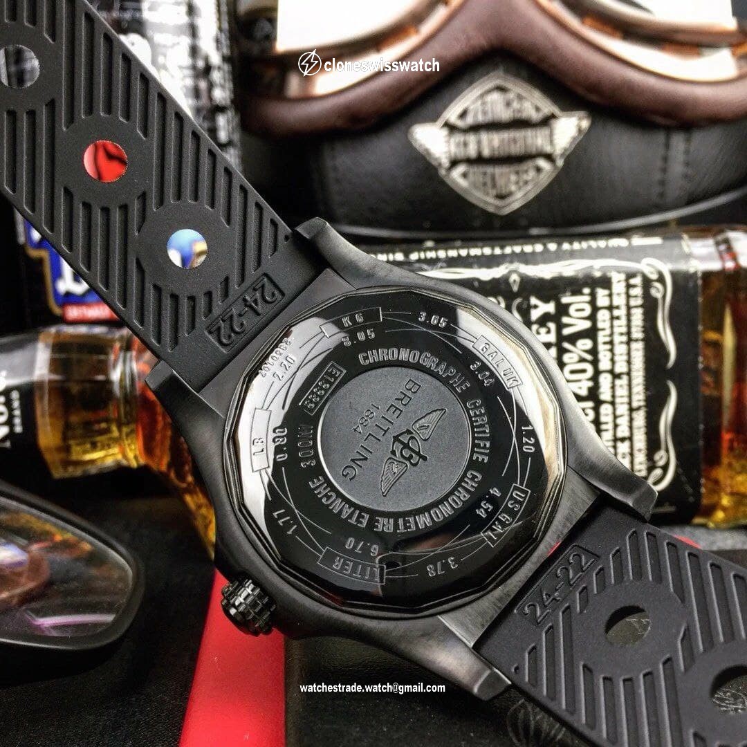 Breitling Avenger Black Dial on Black Rubber Strap back Breitling Avenger Black Dial on Black Rubber Strap back