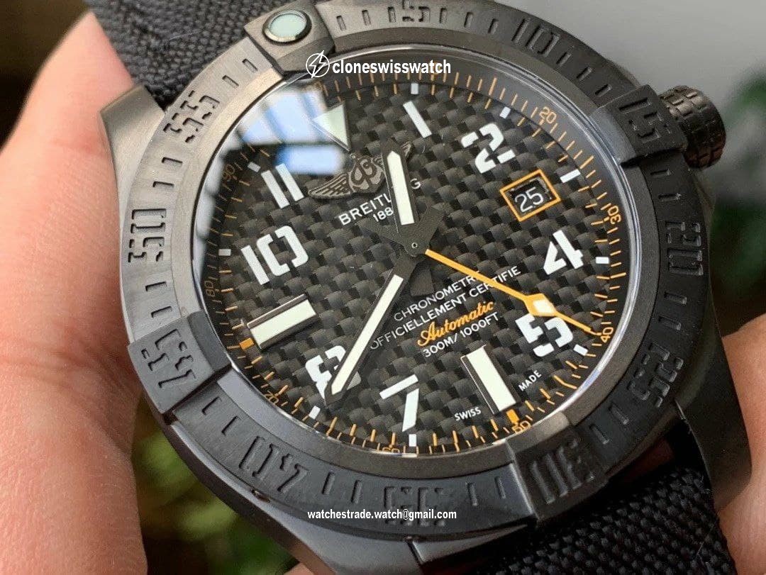 Avenger GMT 45mm DLC 1:1 Best Edition Titanium Case Black Dial on Black Rubber StrapV4 back Avenger GMT 45mm DLC 1:1 Best Edition Titanium Case Black Dial on Black Rubber StrapV4 back