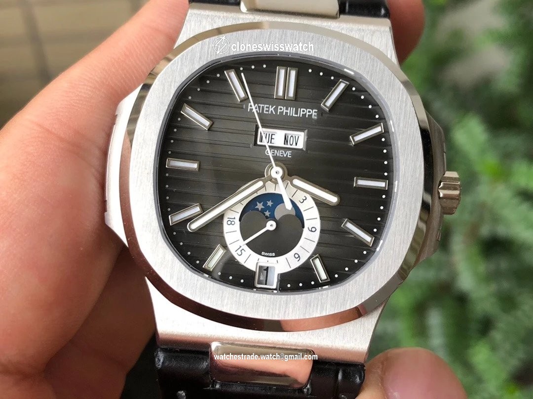 NAUTILUS 5726 COMPLICATED SS 1:1 BEST EDITION BLACK TEXTURED DIAL ON BLACK RUBBER STRAP A324