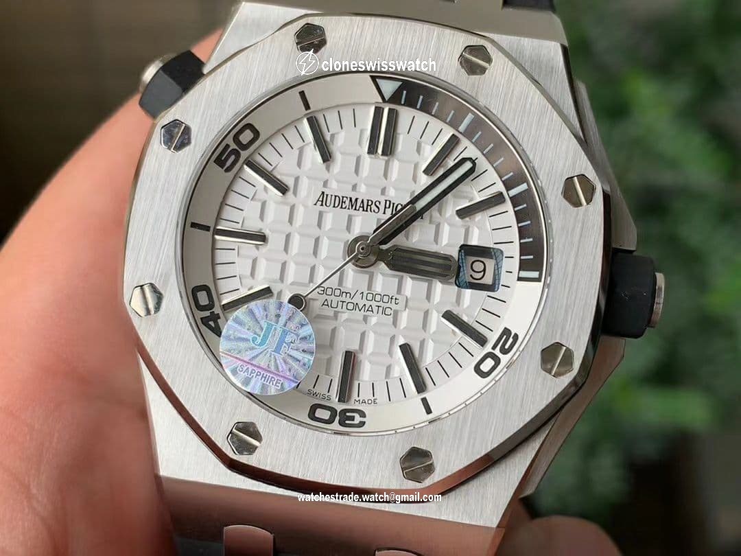 Royal Oak Offshore Diver 15710 JF 1:1 Best Edition White Dial on Black Rubber Strap A3120 V10