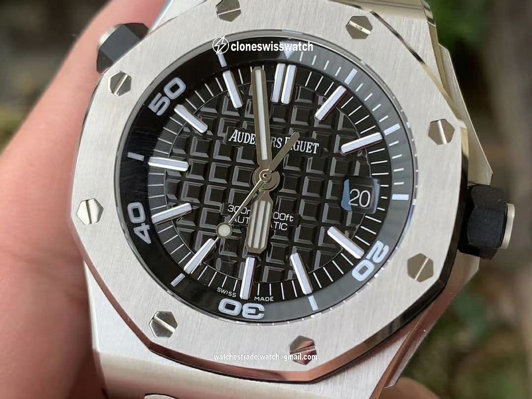 AP0643 - Royal Oak Offshore Diver 15710 SS/RU JF V10