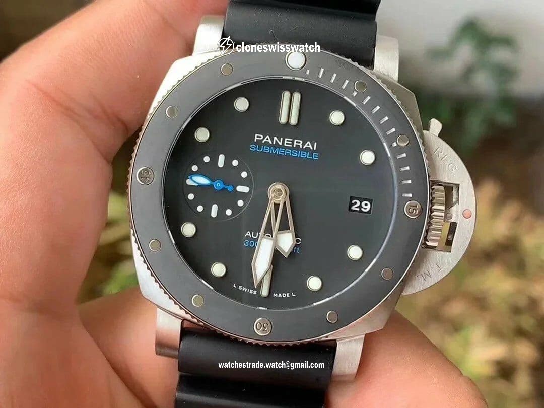 PAM683 Luminor Submersible VSF 1:1 Best Edition on Black Rubber Strap P.9010 Clone