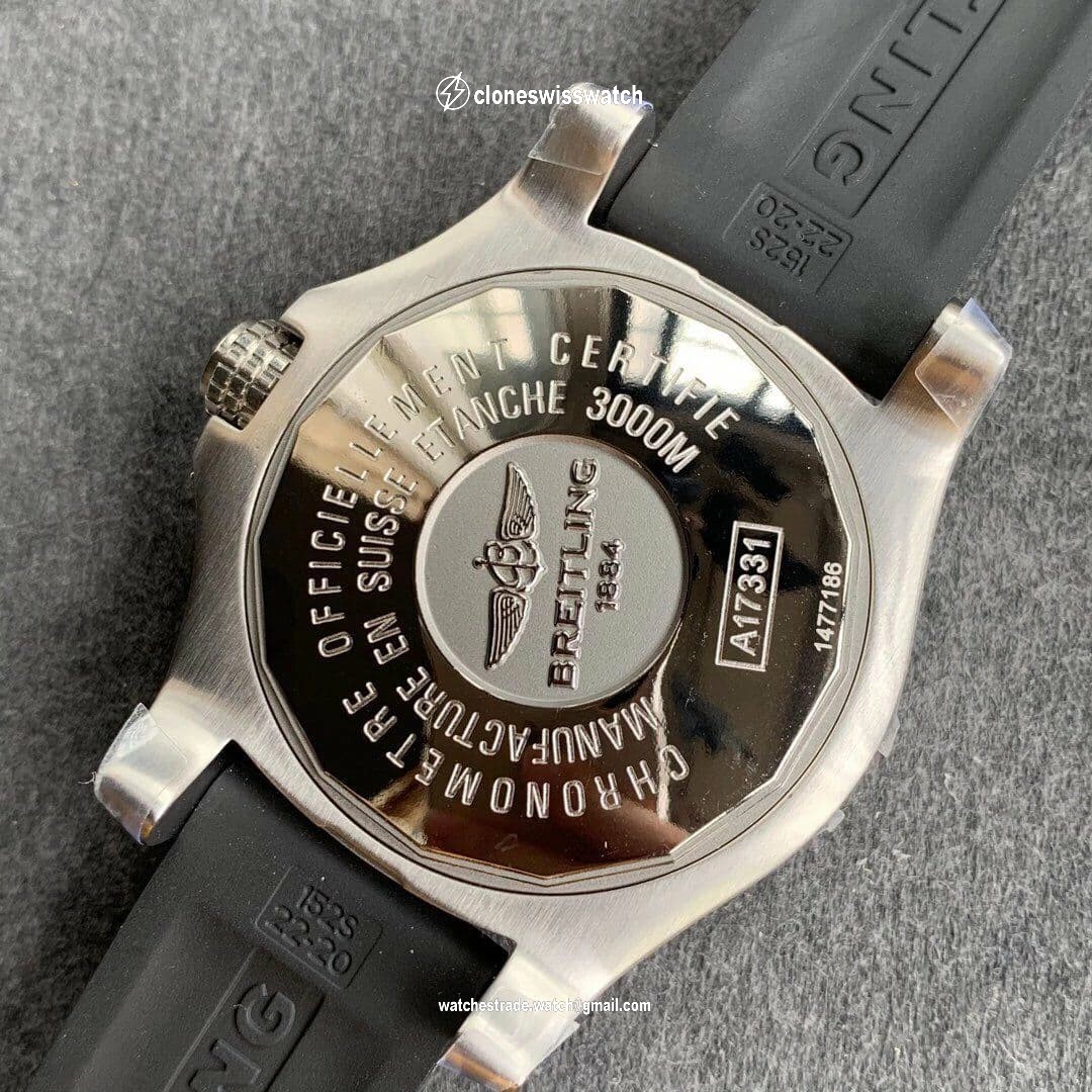Avenger GMT SS OXF 1:1 Best Edition Black Dial Stick Markers Diamonds Bezel on Black Rubber Strap A2836