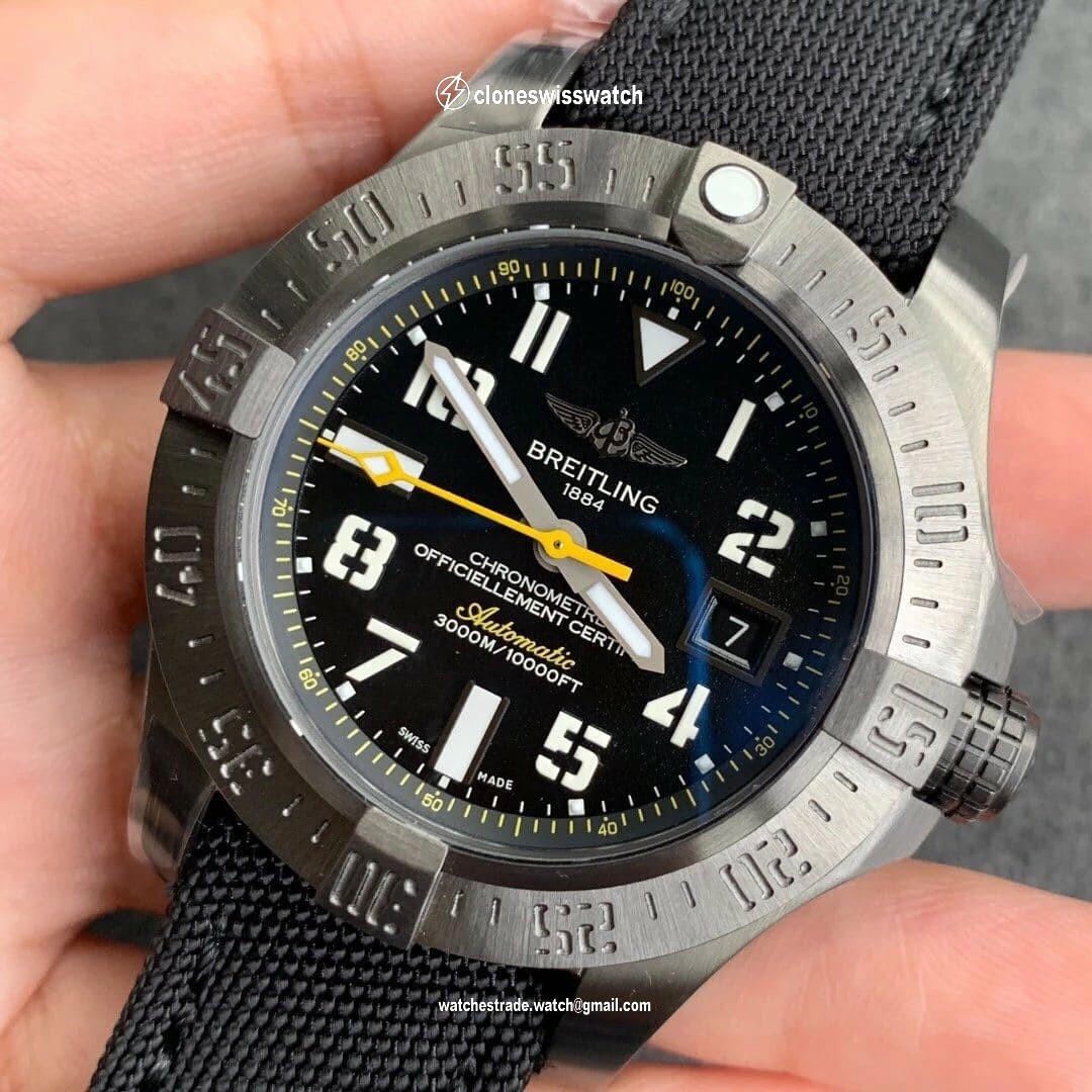 Breitling Avenger GMT 45mm DLC/NY/YL White/Num GF A2824