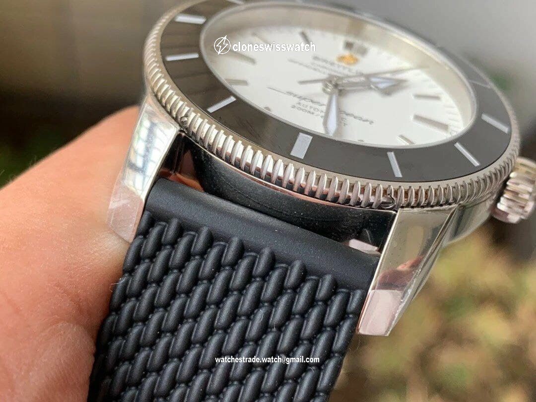 SuperOcean Heritage ii 42mm SS GF 1:1 Best Edition White Dial Black Bezel on Black Rubber Strap V2
